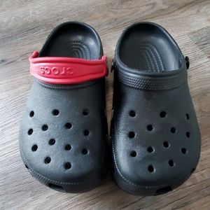 Youth Black CROCS (Size 2|4)